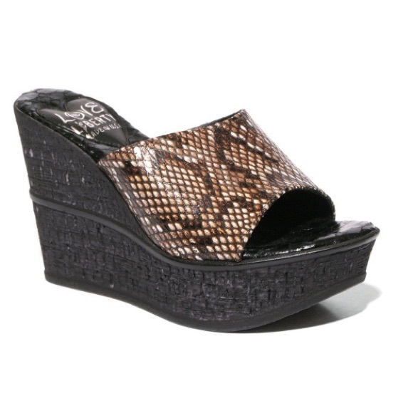 Love and Liberty Black Snake Embossed Maggie Wedge Slides Women’s CN 36 or US 6 - Picture 1 of 7